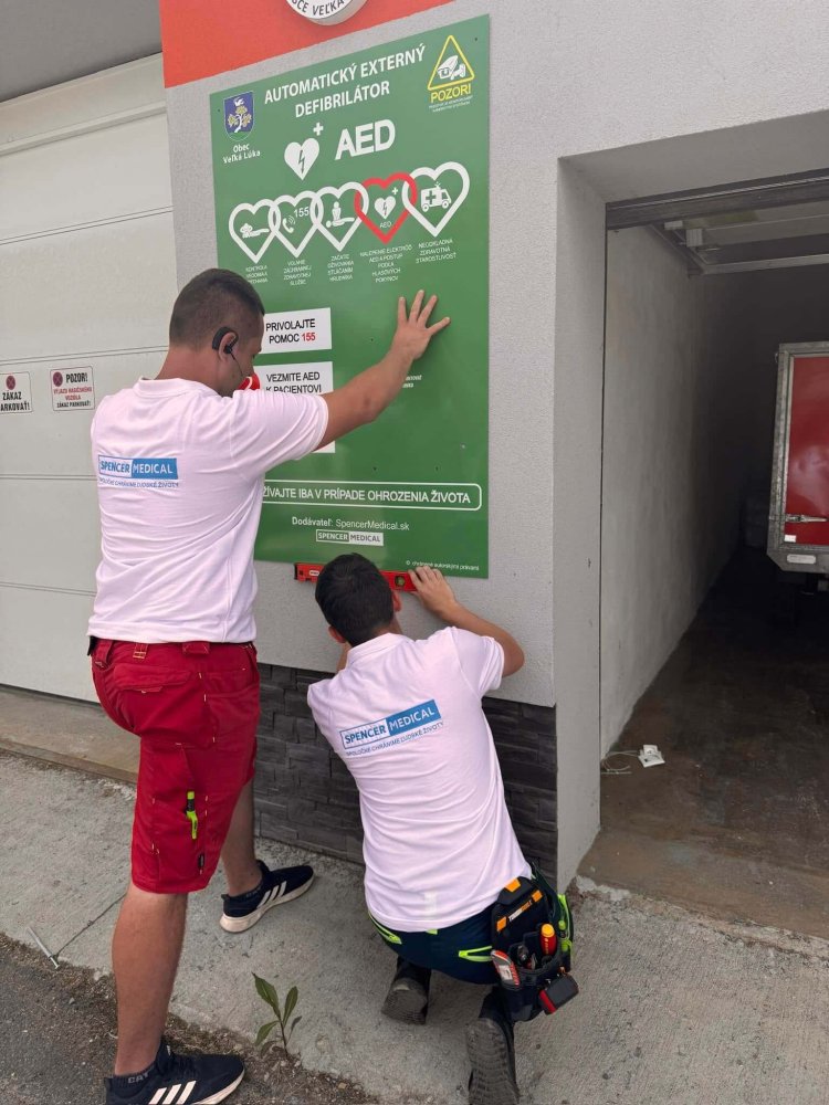 Označenie miesta AED