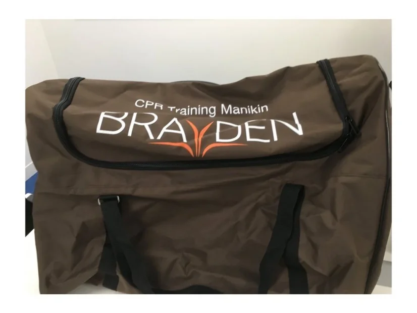 1721 9 resuscitacni figurina dospeleho brayden s vizualizaci prutoku krve prepravni brasna