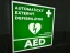 Svetelná obojstranná informačná tabuľa AED defibrilátor – pohľad 4