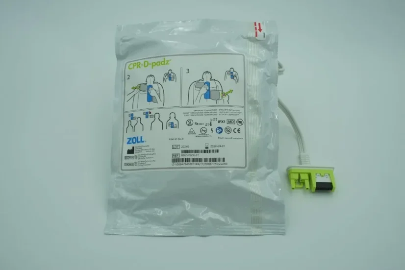 ZOLL AED PLUS Defibrilačné elektródy AED s vyhodnotením KPR – pohľad 4