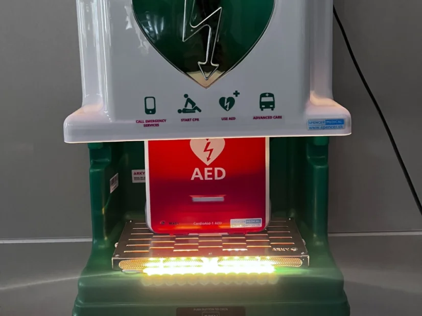 AED Defibrilátor CardioAid-1 360J – pohľad 24