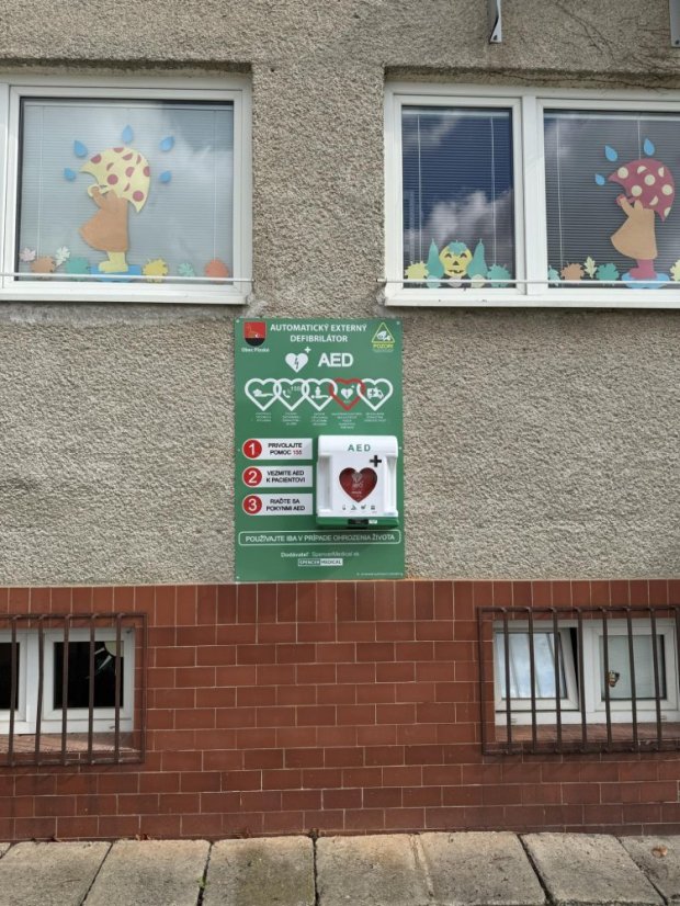 AED defibrilátor Obec Ploské
