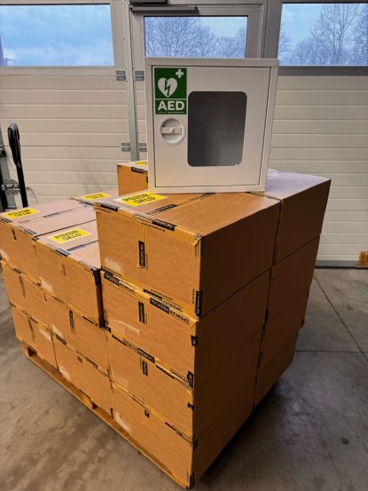 AED defibrilator skrina skrinka 4