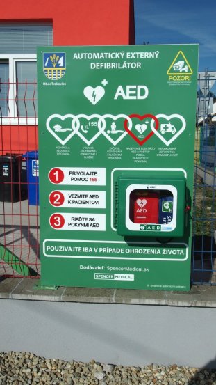 AED defibrilátor 1