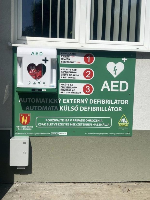 AED defibrilátor Obec Tešedíkovo