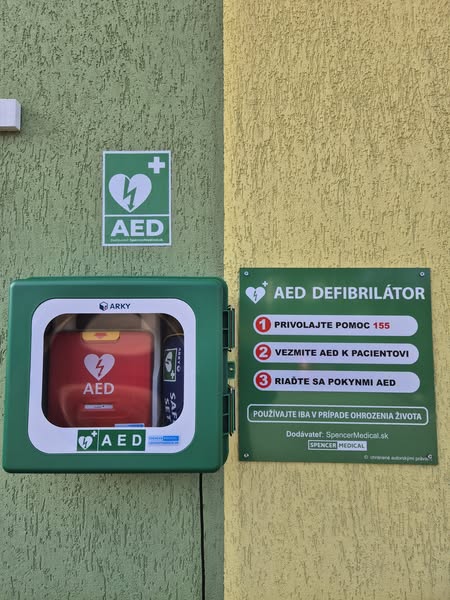 AED defibrilátor Šarišská Poruba